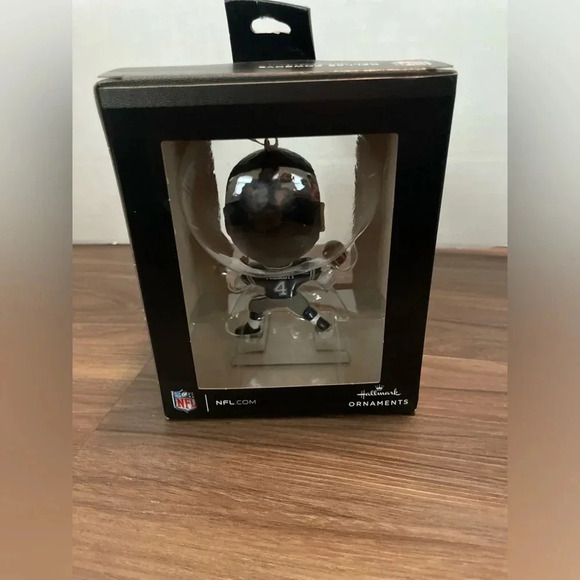 Hallmark NFL Dallas Cowboys Dak Prescott wobble ornament - Picture 5 of 6